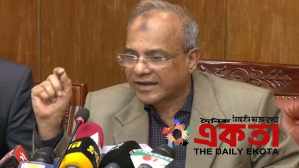স্বরাষ্ট্র উপদেষ্টা লেফটেন্যান্ট জেনারেল (অব.) মো. জাহাঙ্গীর আলম চৌধুরী।