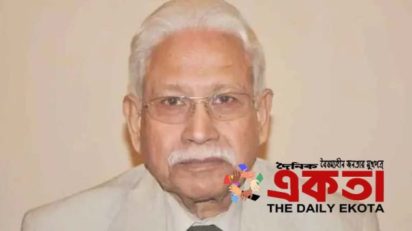 সাবেক সেনাপ্রধান ও মুক্তিযুদ্ধের অন্যতম সেক্টর কমান্ডার অবসরপ্রাপ্ত মেজর জেনারেল কে এম সফিউল্লাহ।