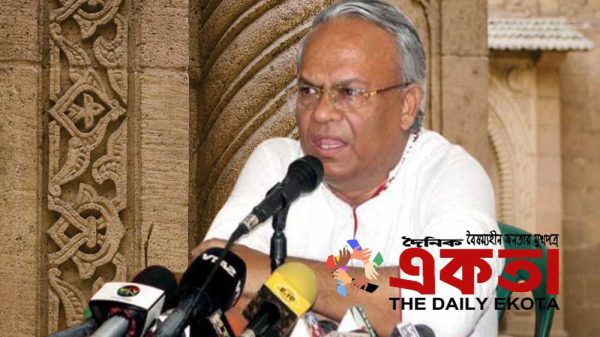 বিএনপির জ্যেষ্ঠ যুগ্ম মহাসচিব রুহুল কবির রিজভী ।