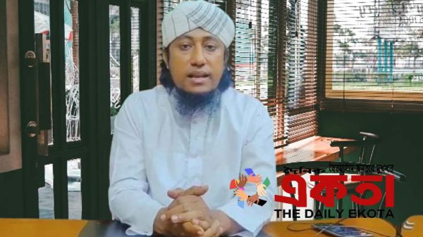 বিতর্কিত ইসলামিক বক্তা গিয়াস উদ্দিন তাহেরী।