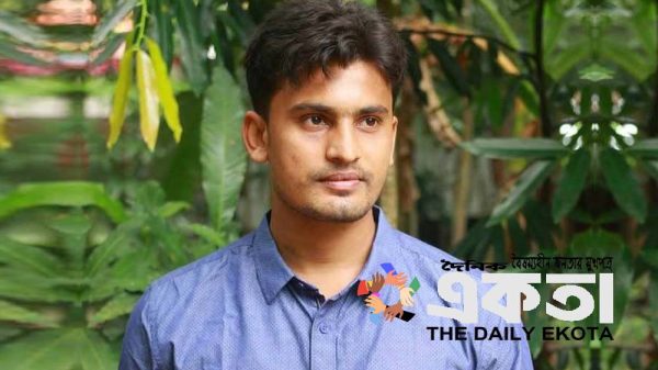 কবি অনির্বাণ ঘোষ দীপ্ত।